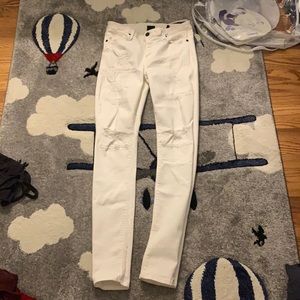 Road to awe white jeans